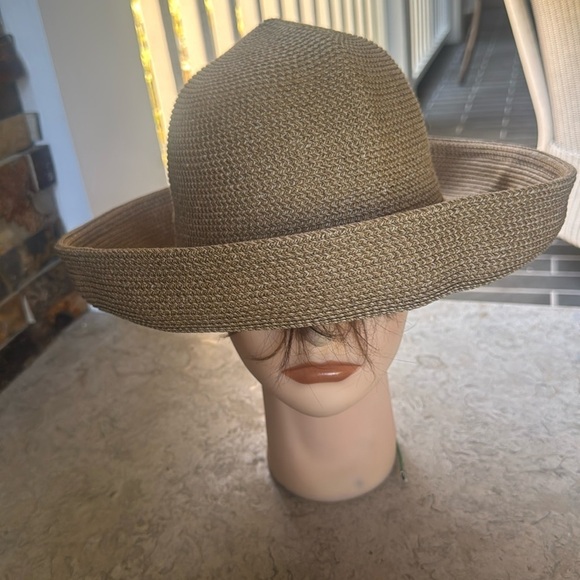 Eric Javits New York 🔥Women's Tan Sun Hat - Picture 1 of 10